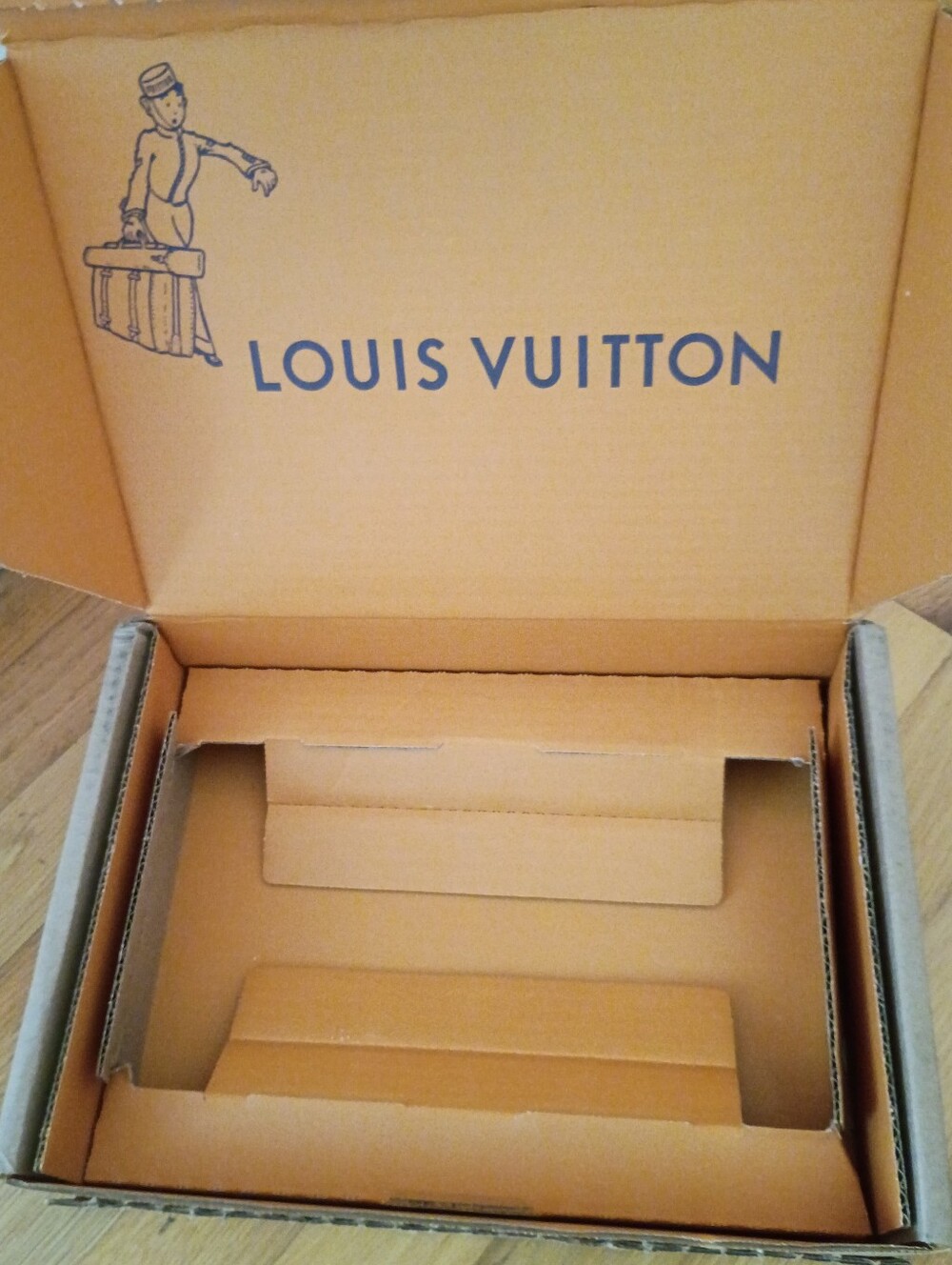 Louis Vuitton Mailer Cardboard Box *** FINAL PRICE ***